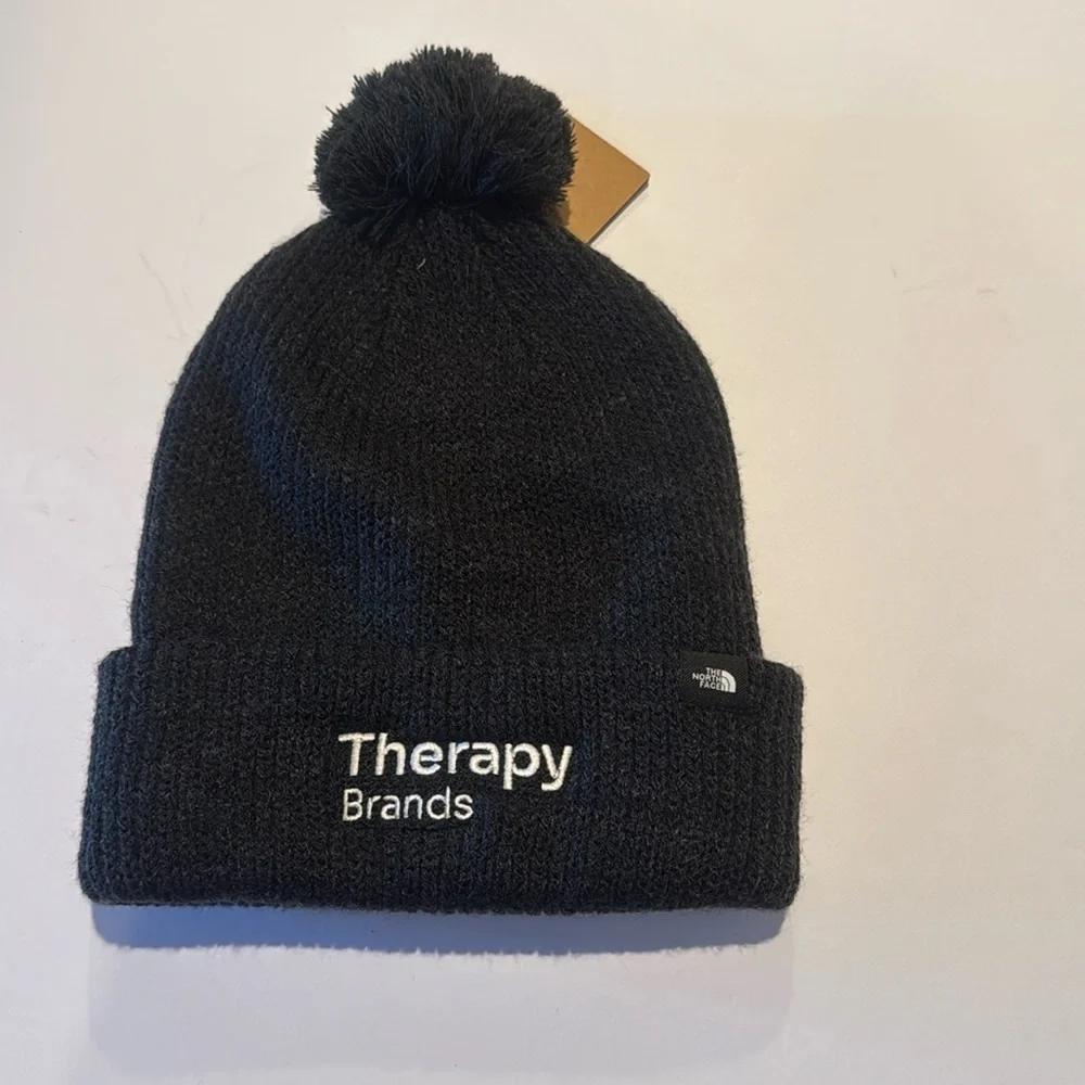 NWT The NorthFace Therapy‎ Brands Pom Hat Winter OS Gray
